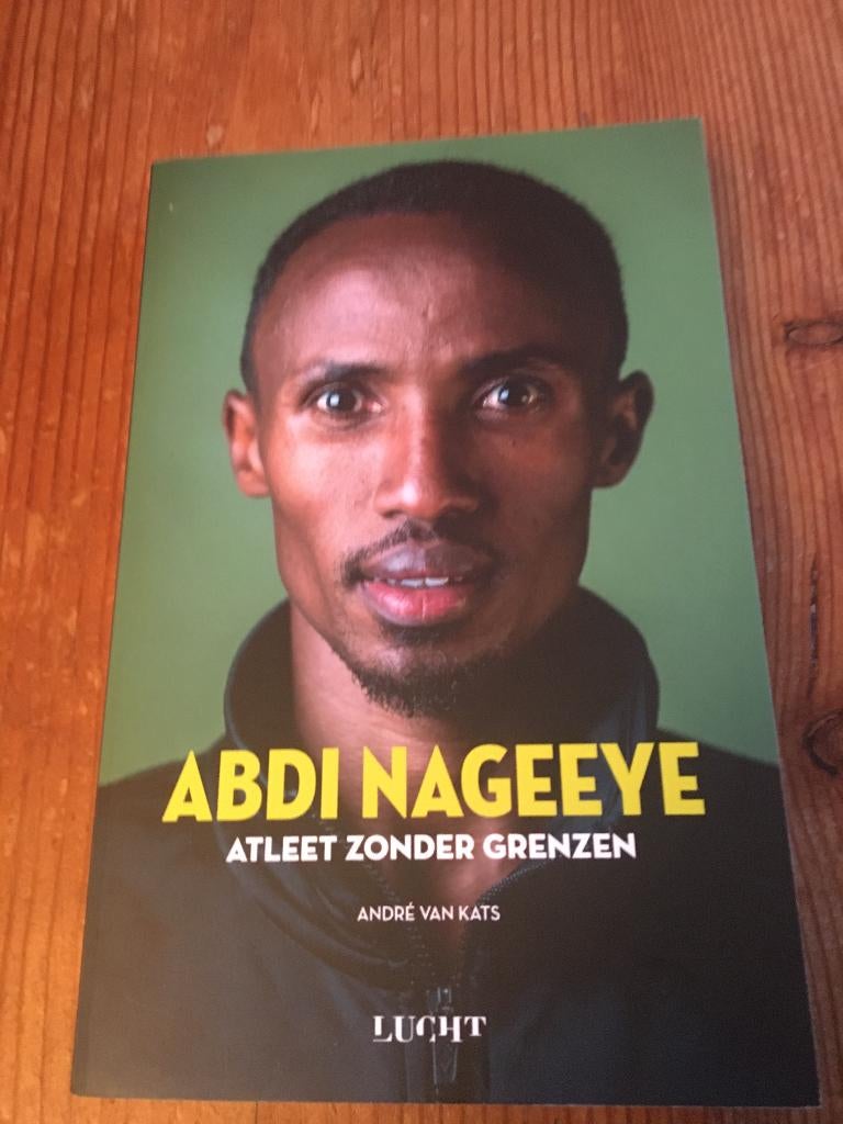 sportboek- Abdi Nageeye - Atleet zonder grenzen - NIEUW !, Ophalen of Verzenden, Nieuw, Lopen en Fietsen