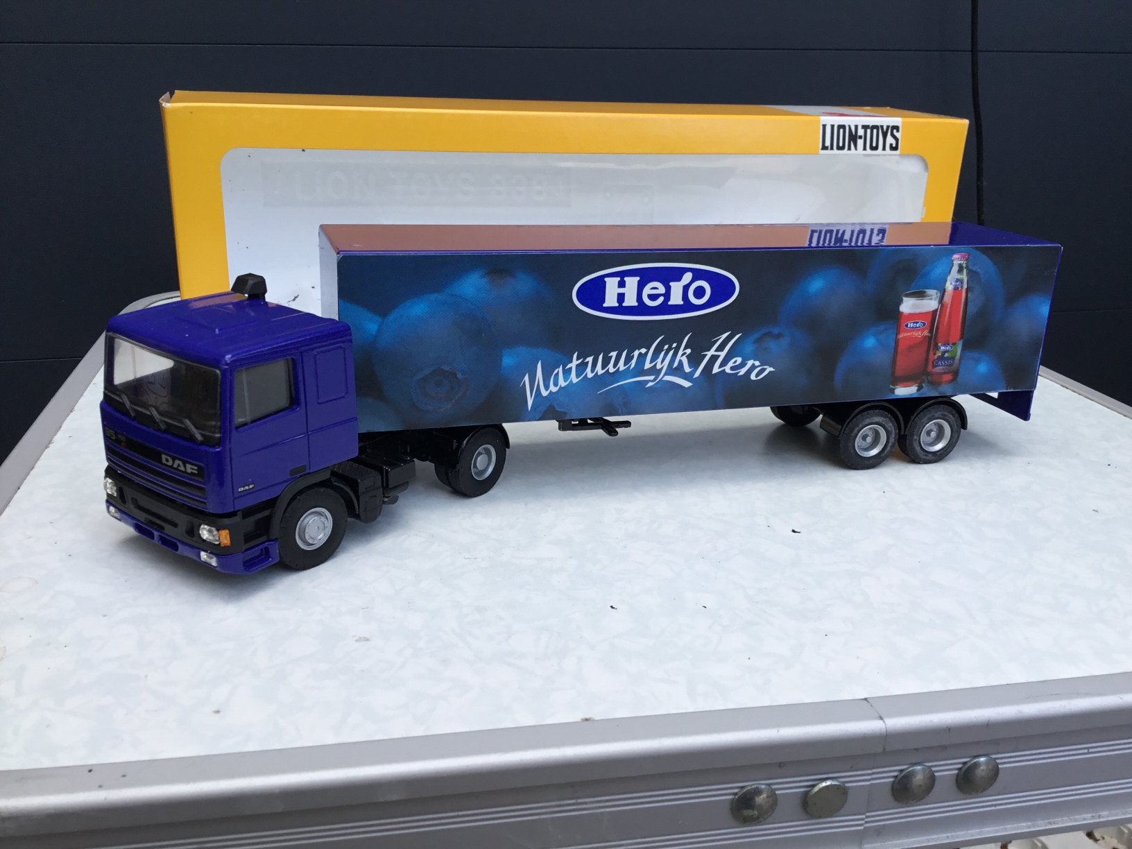 Lion car Daf 96 / 400 Hero Natuurlijk Hero, Ophalen of Verzenden, Zo goed als nieuw, Bus of Vrachtwagen, Lion Toys