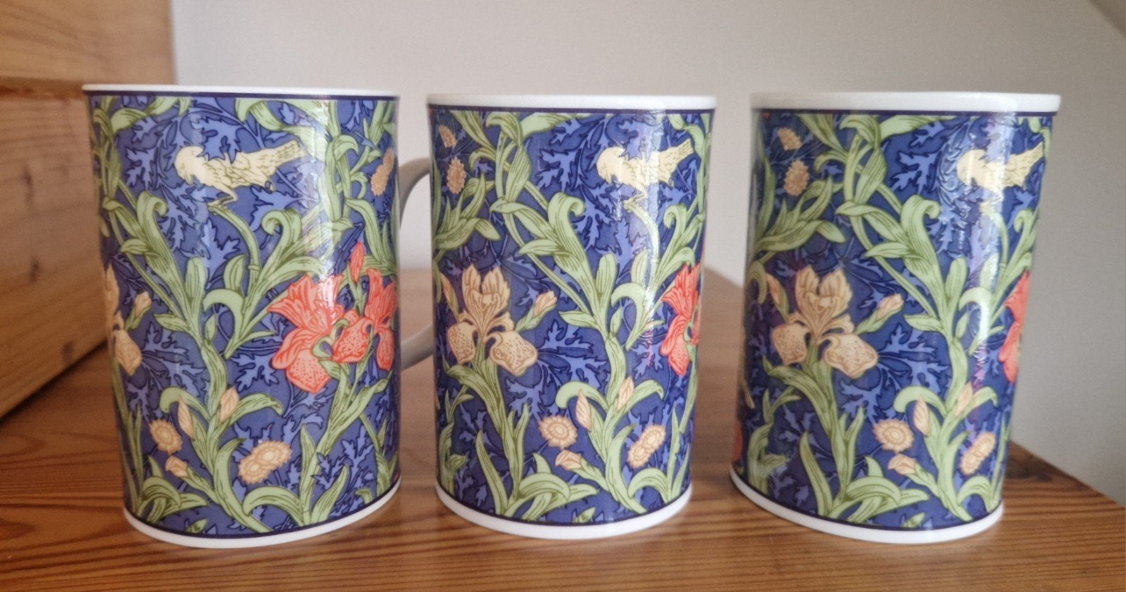 3 Dunoon porseleinen mokken - William Morris Iris ontwerp, Ophalen of Verzenden, Zo goed als nieuw