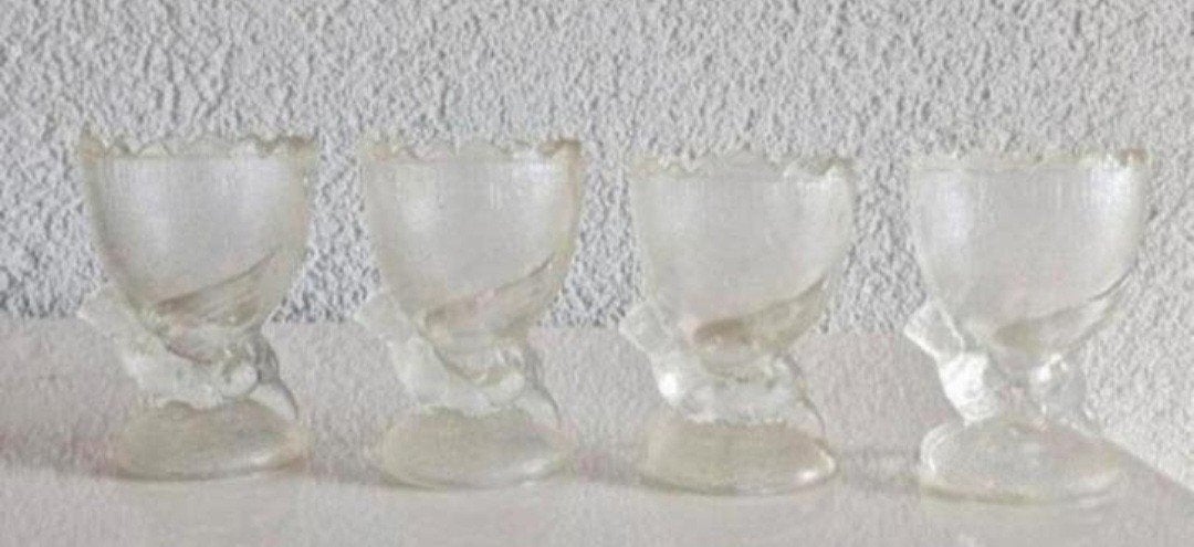 Vier glazen eierdopjes Kip, Huis en Inrichting, Keuken | Servies, Glas of Glazen, Ophalen of Verzenden, Overige stijlen, Glas
