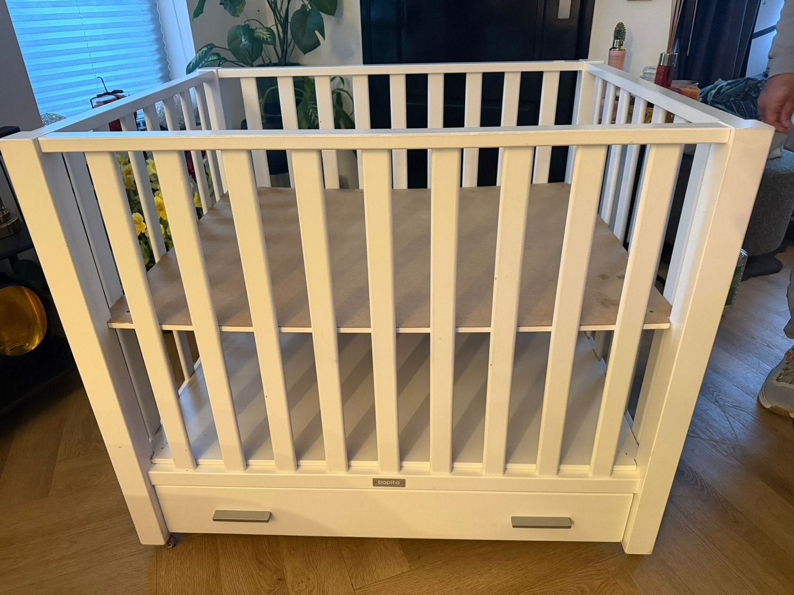 Bopita kinderbox wit kleur te koop, Kinderen en Baby's, Boxen, Ophalen, Zo goed als nieuw, Vierkant, Lade