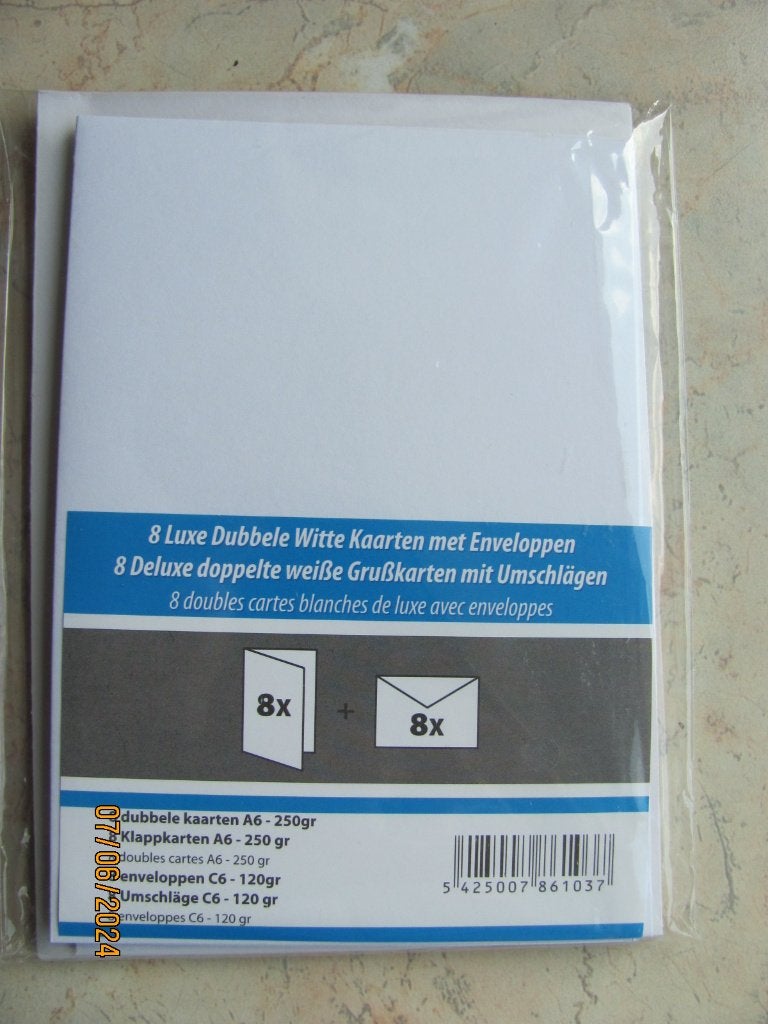 NIEUW set witte KAARTEN dubbel ENVELOP C6 rechthoekig papier, Ophalen of Verzenden, Zo goed als nieuw