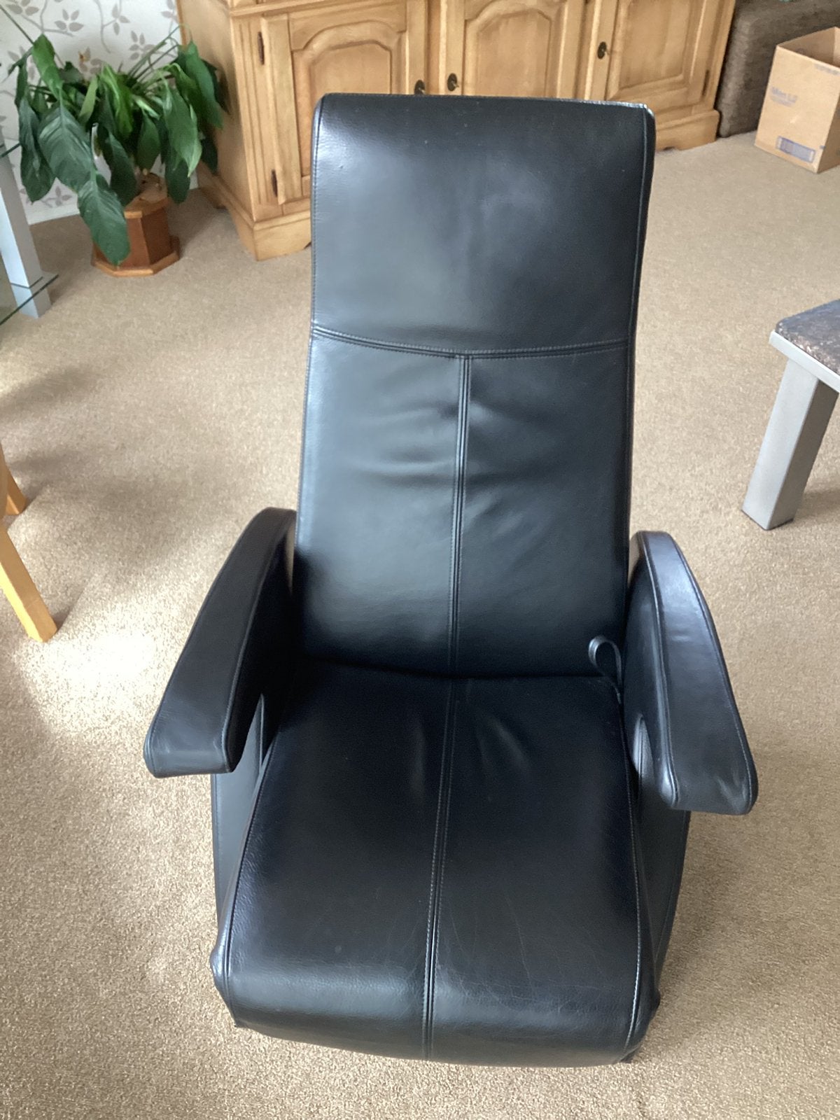 Gealux fauteuil / stoel zwart leer, Ophalen, Zo goed als nieuw, Leer, 50 tot 75 cm