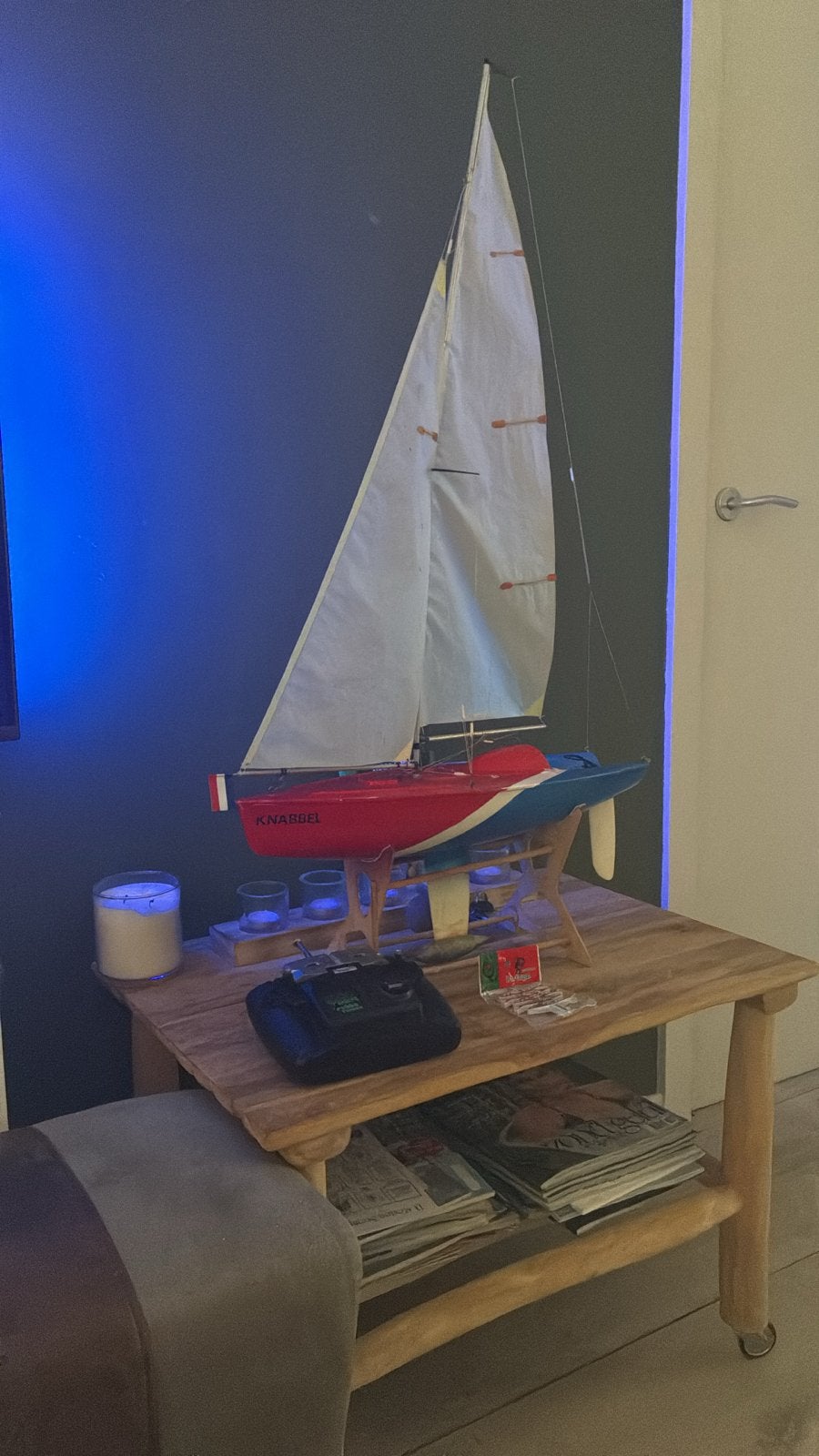 Afstandbedienbare Zeilboot - Compleet Werkend, Hobby en Vrije tijd, Modelbouw | Radiografisch | Overige, Ophalen, Gebruikt