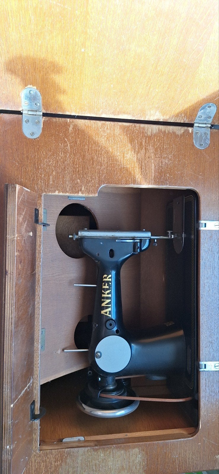 Antieke Anker Naaimachine in Houten Kast, Ophalen