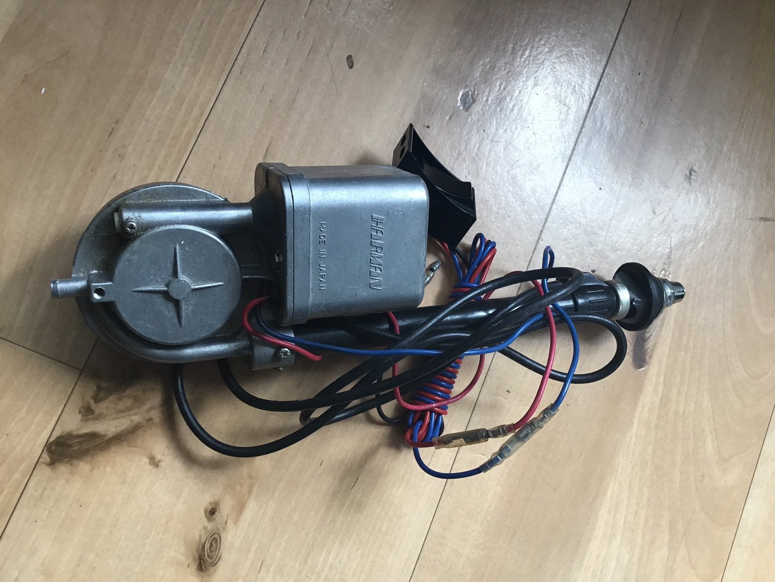 Electrische antenne voor auto, Ophalen, Zo goed als nieuw