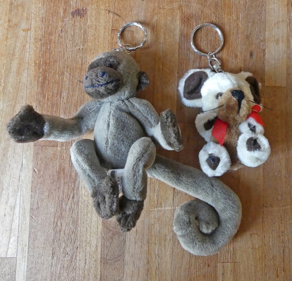 Sleutelhangers aap en muis pluche knuffeltjes, Ophalen of Verzenden, Zo goed als nieuw, Knuffel of Figuurtje