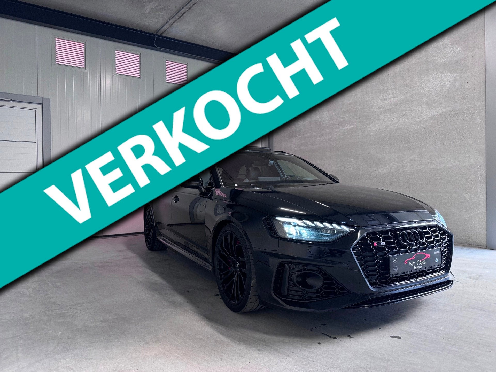 Audi RS4 2.9 TFSI Quattro Pano|HUD|Memory|Massage|RS Dynamic, Automaat, Gebruikt, Zwart, Zwart
