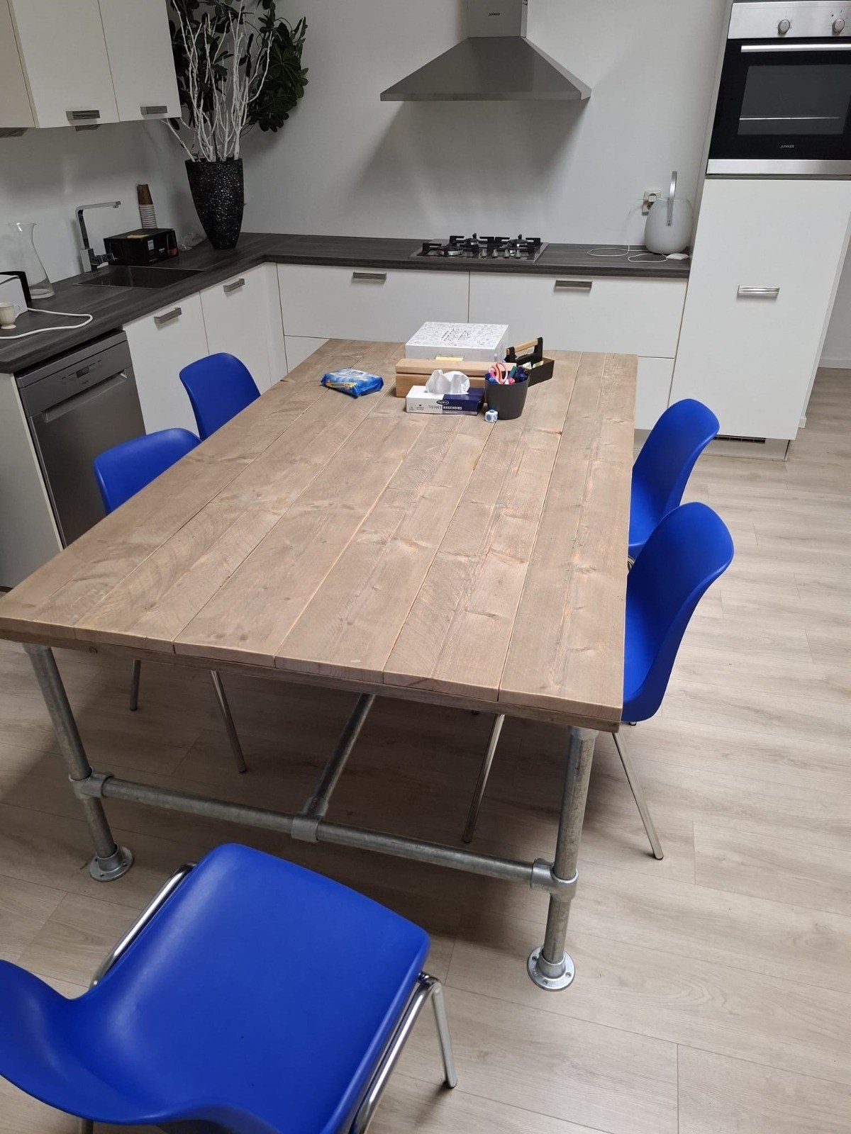 Industriële eettafel van steigerhout - 200x120cm, Gebruikt, 100 tot 150 cm, Industrieel, Landelijk, 200 cm of meer