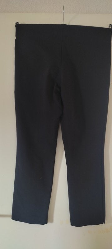 Isay zwarte broek, 40 / L , Maat 38/40 (M), Verzenden, Zwart, Zo goed als nieuw