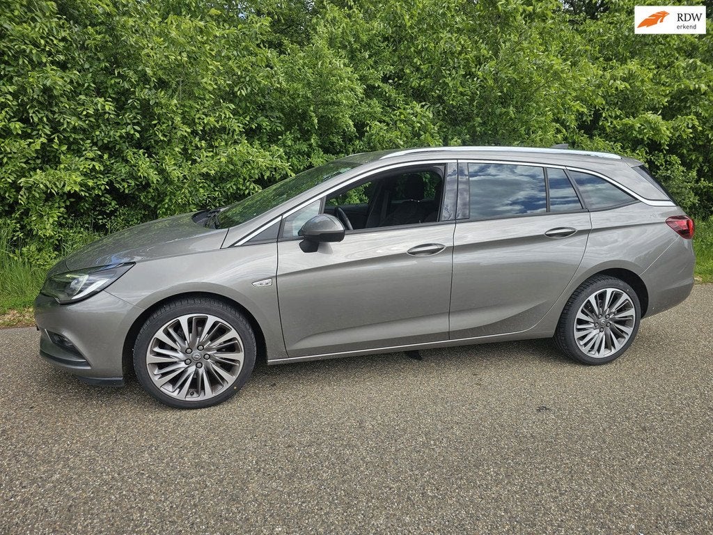 Opel Astra Sports Tourer 1.6 Innovation, Voorwielaandrijving, Gebruikt, Handgeschakeld, 1500 kg