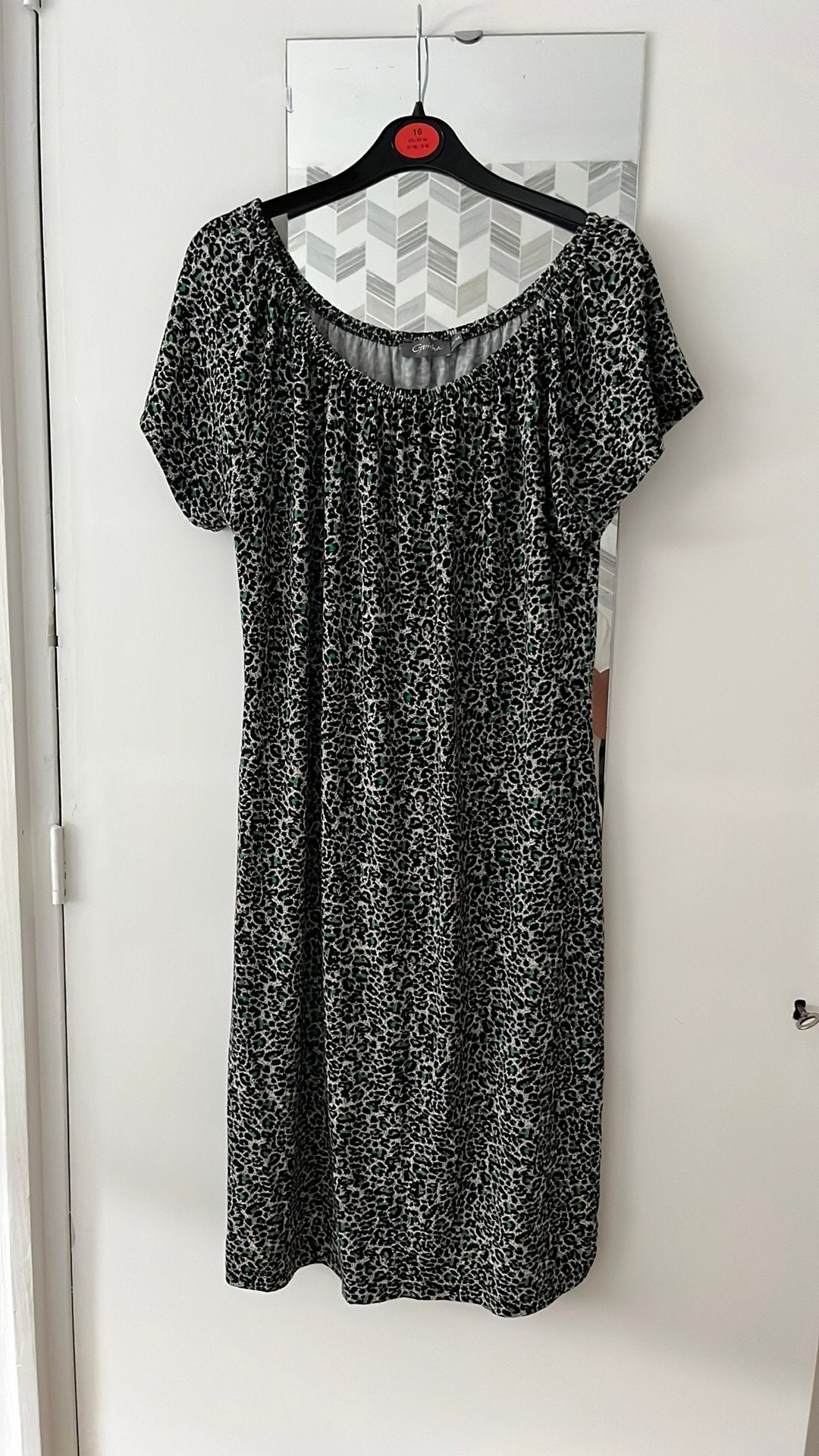 Jurk, Kleding | Dames, Ophalen of Verzenden, Zo goed als nieuw, Maat 46/48 (XL) of groter, Onder de knie