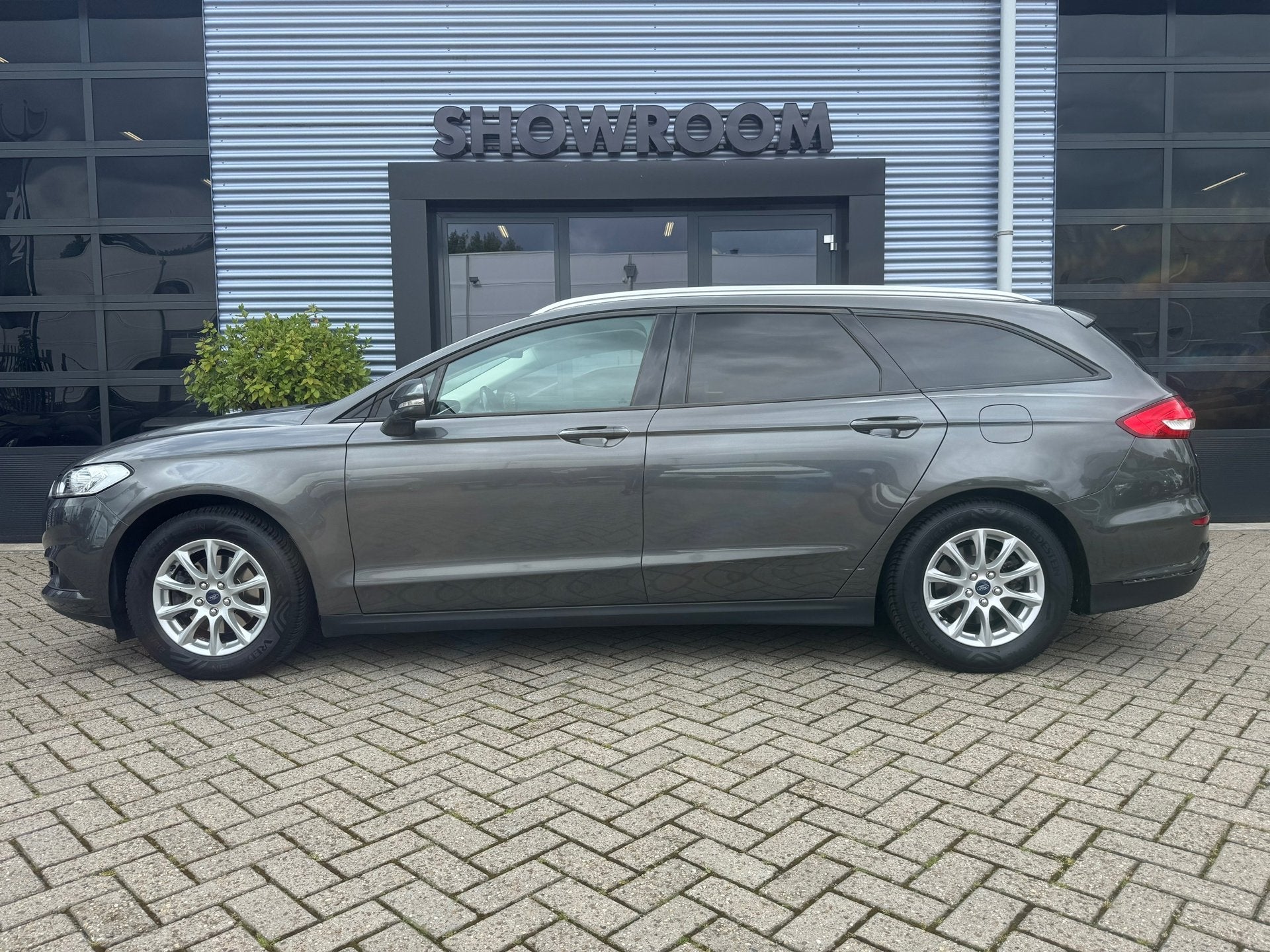 Ford Mondeo Wagon 1.5 Titanium Lease Edition NAVI|APPLE CARP, Voorwielaandrijving, 15 km/l, Euro 6, 4 cilinders