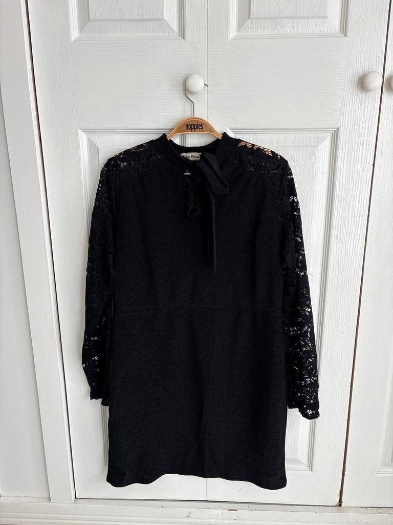Zwart kanten jurkje Sensi Wear XL, Kleding | Dames, Jurken, Verzenden, Zwart, Maat 46/48 (XL) of groter, Zo goed als nieuw