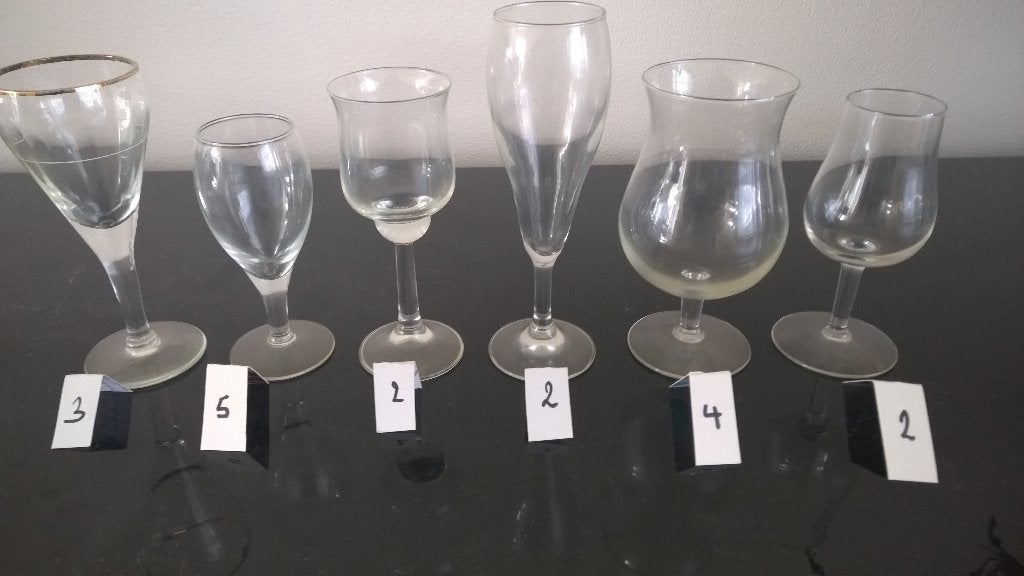 Verschillende glazen op voet, Ophalen of Verzenden, Bord(en), Wedgwood, Glas