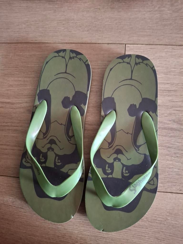 Slippers maat 34, Overige typen, Ophalen of Verzenden, Zo goed als nieuw, Jongen