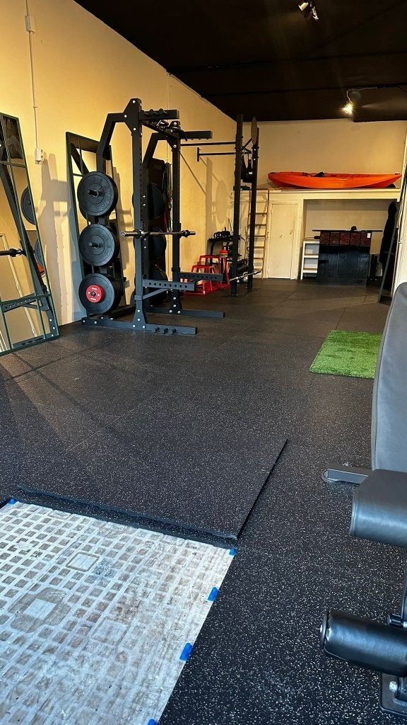 Gym Vloer 16 tegels  LMX Rubber Premium 100x100x2cm LAATSTE, Ophalen, Zo goed als nieuw, Benen, Overige typen