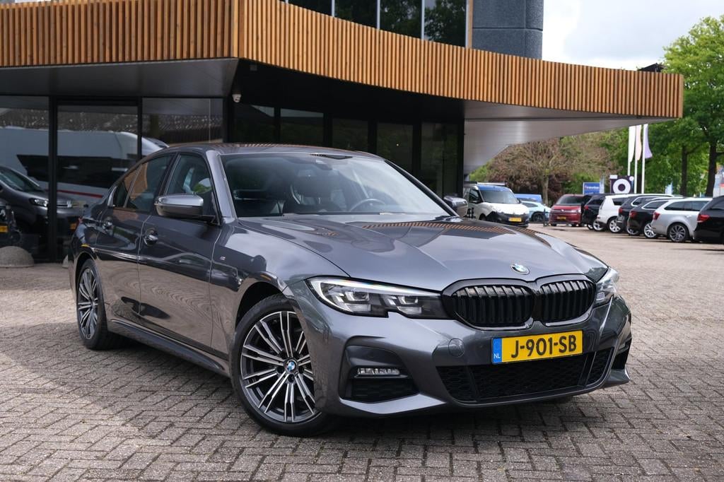 BMW 3-serie 318d Executive Edition|RIJKLAAR!|M-Sport|Alcanta, Auto's, Automaat, Achterwielaandrijving, 4 cilinders, 150 pk