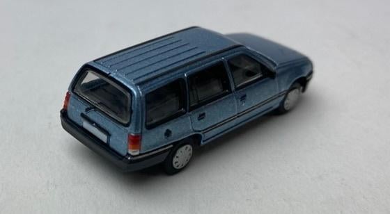 JSN Premium Classixxs 1:87 Opel Kadett E Caravan blauw 1989, -, Nieuw, Ophalen of Verzenden, Premium Classixxs / PCX87