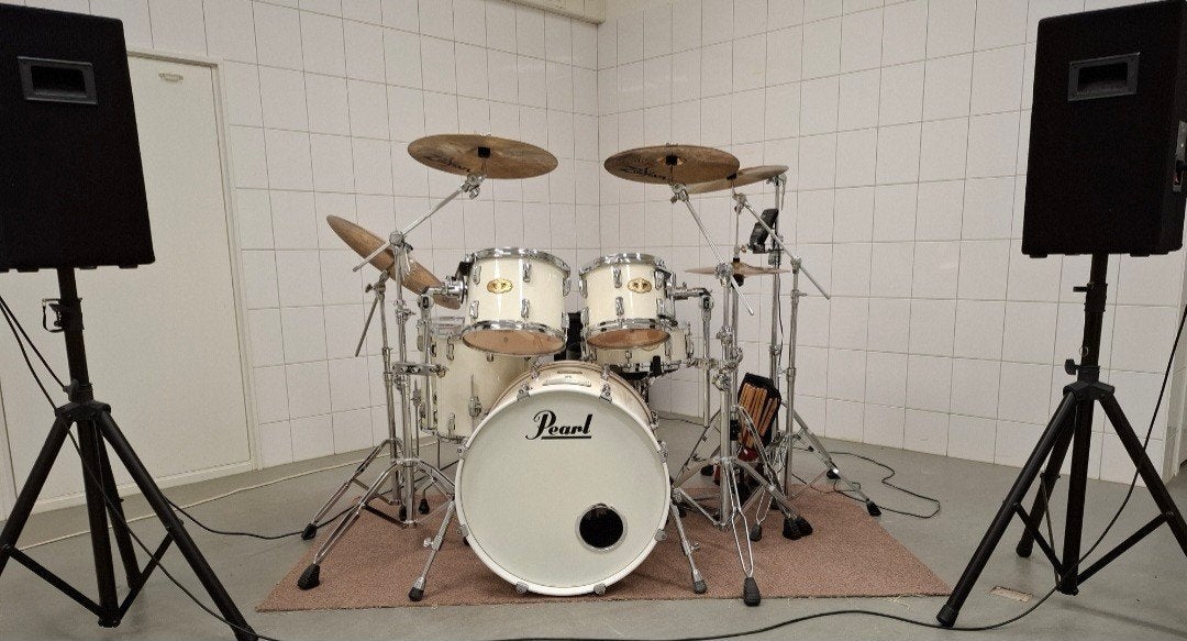 Pearl Vision ( wit ,all maple ) drumstel, Ophalen