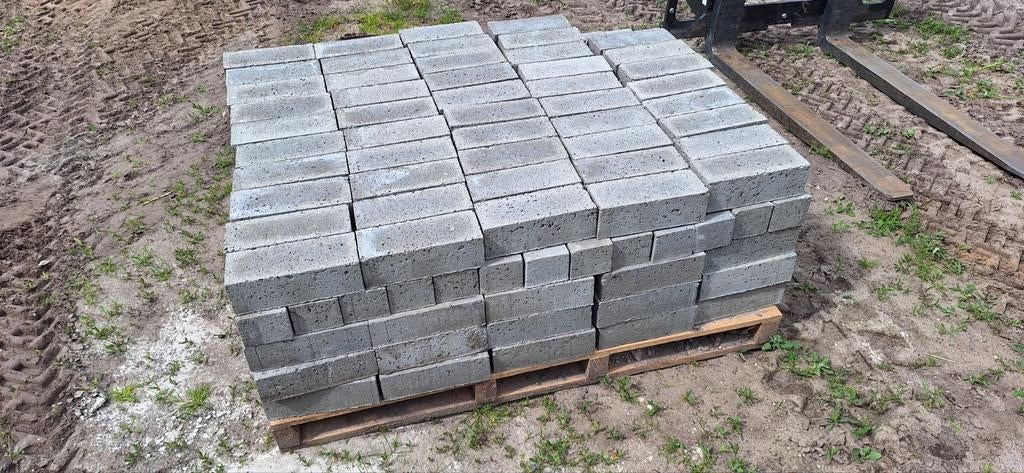 Schellevis dikformaat, Ophalen, Beton, Klinkers