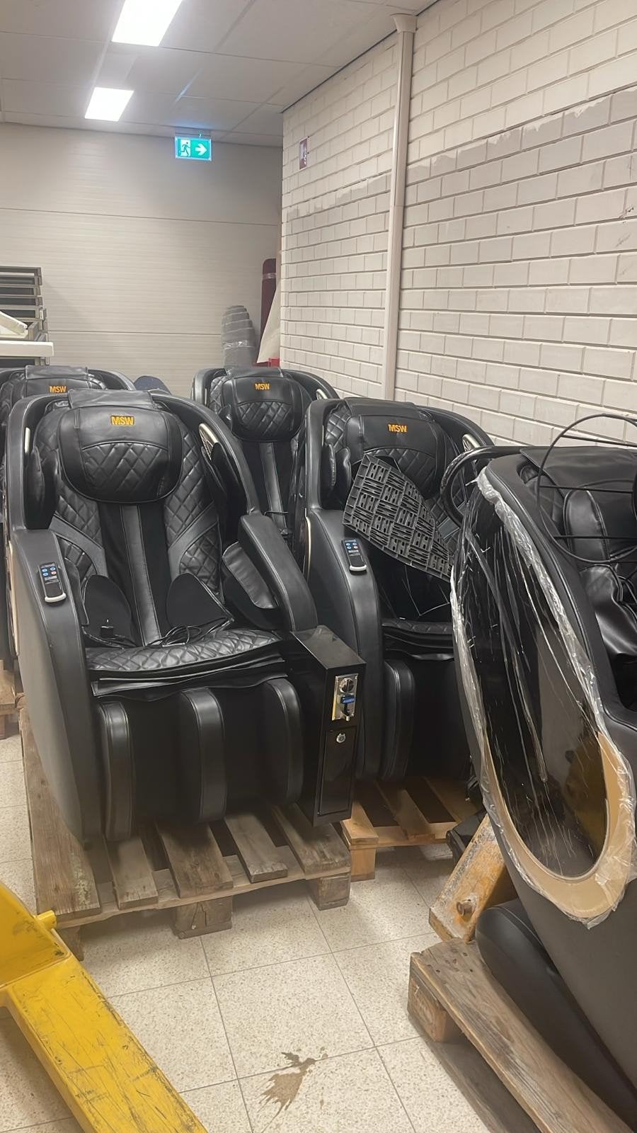 Dubai MASSAGE STOELEN MET 1 EU 2 EU MUNTEN, Overige uren, Overige niveaus, Vanaf 10 jaar, Overige vormen