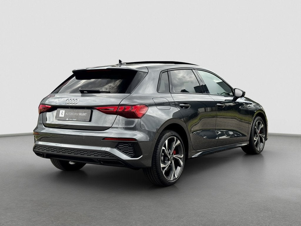 Audi A3 Sportback 45 TFSI e | Pano | Matrix | Memory | RS st, Auto's, Audi, Gebruikt, 4 cilinders, Met garantie (alle), Hybride Elektrisch/Benzine