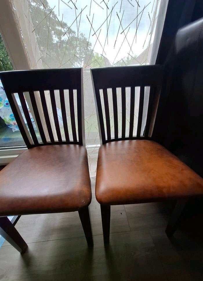 Eettafel met twee stoelen, Overige houtsoorten, Gebruikt, 50 tot 100 cm, Vierkant