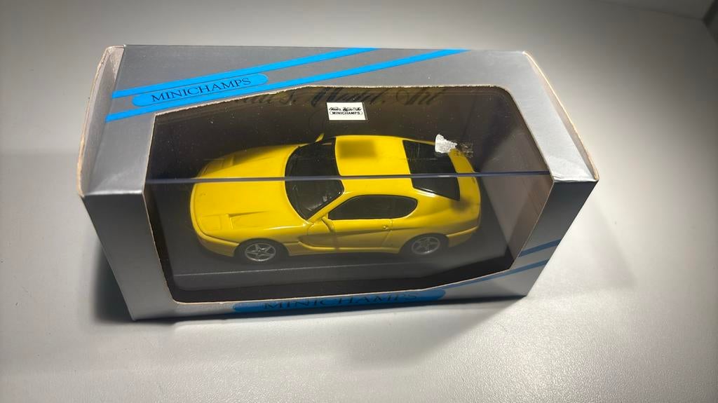 Ferrari 456 gt yellow minichamps 1.43, Auto, Ophalen of Verzenden, MiniChamps, A