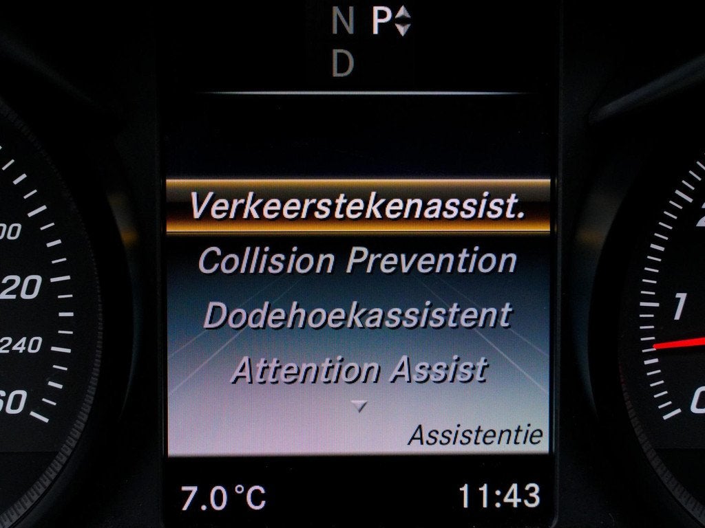 Mercedes-Benz GLC-klasse 250 4MATIC|PANO|AMG|AUTOMAAT|CAMERA, Auto's, Mercedes-Benz, Automaat, Gebruikt, 4 cilinders, Zwart