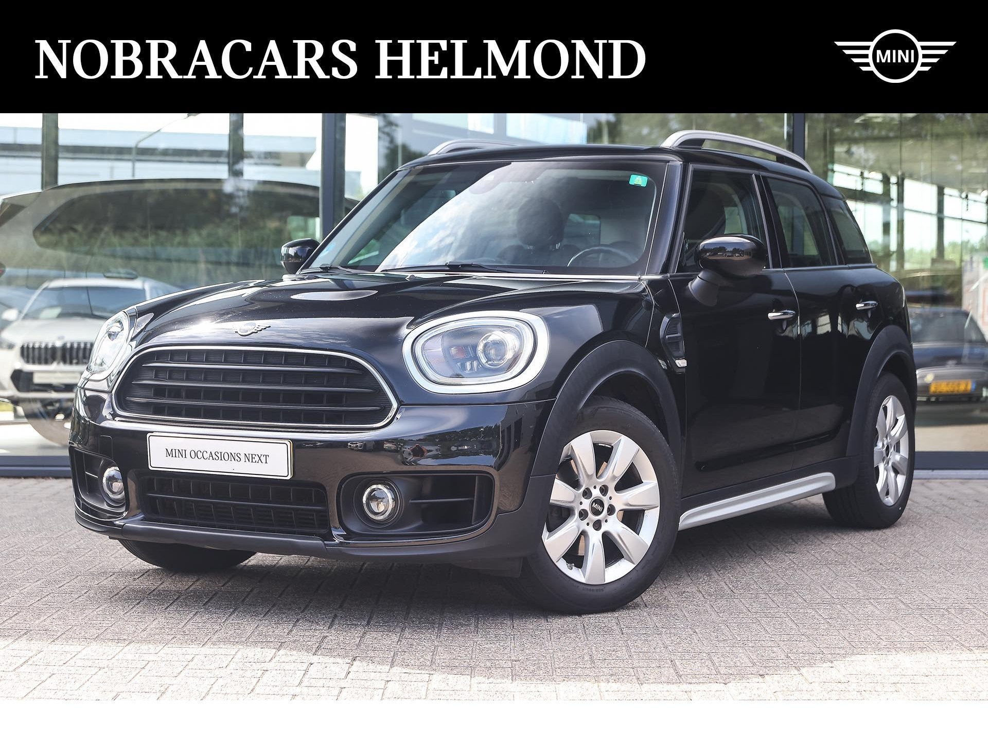 MINI Countryman Cooper Automaat / Comfortstoelen / Stoelverw, 136 pk, Gebruikt, Countryman, Zwart