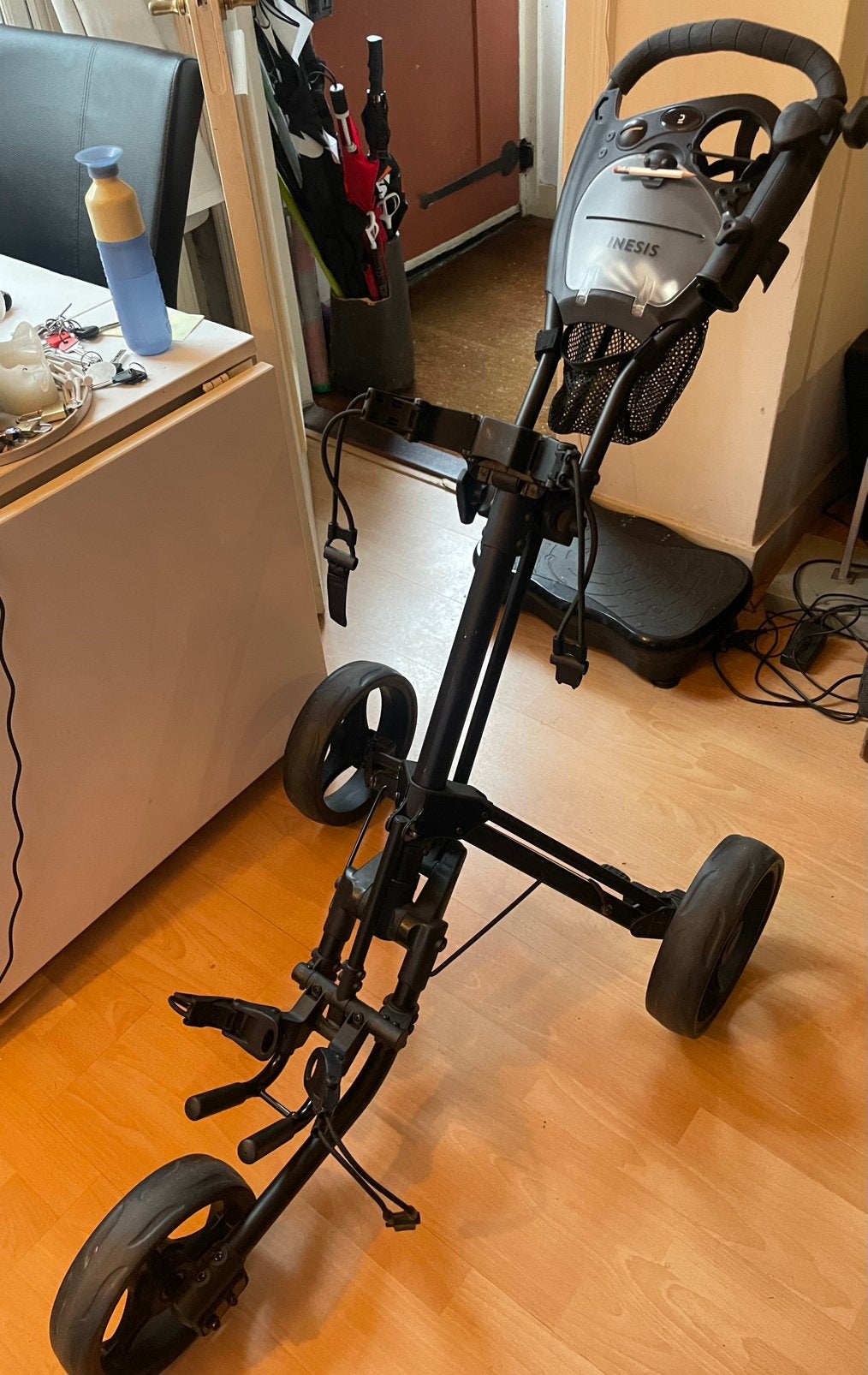 Inesis 3 wheel golftrolley zgsn, Ophalen of Verzenden, Zo goed als nieuw, Golfkar