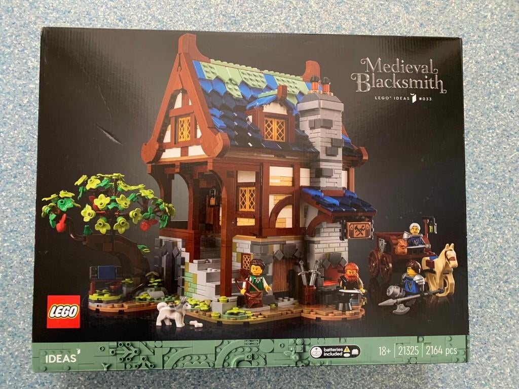 Lego Ideas Medieval Blacksmith 21325, Lego, Nieuw, Ophalen of Verzenden, Ideas