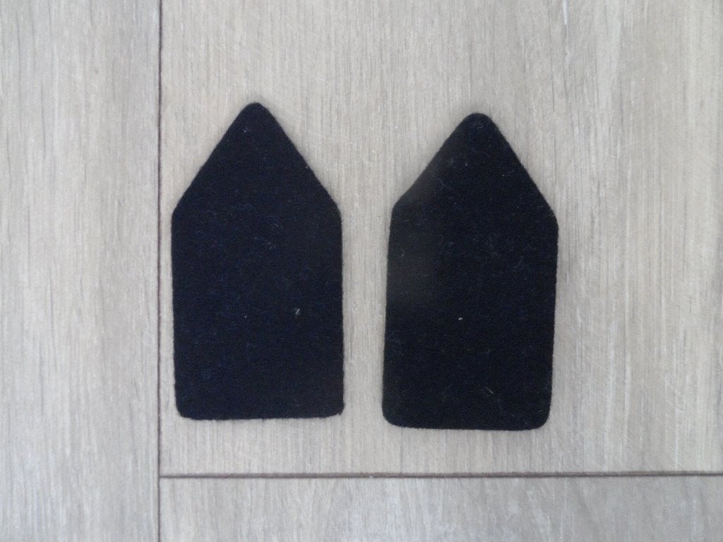 Kraagembleem Technische Dienst, -Troepen nw, Verzamelen, Militaria | Algemeen, Ophalen of Verzenden, Landmacht, Nederland, Embleem of Badge