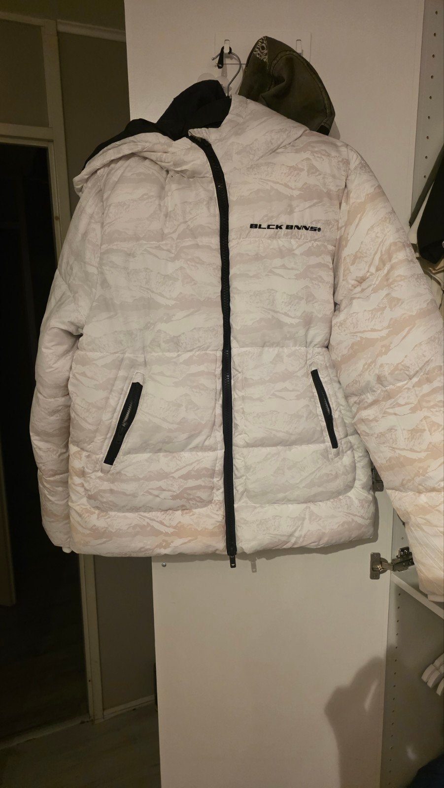 Black Bananas Block Freeze Puffer Jacket Maat M Wit, Kleding | Heren, Maat 48/50 (M), Wit, Nieuw, Ophalen of Verzenden