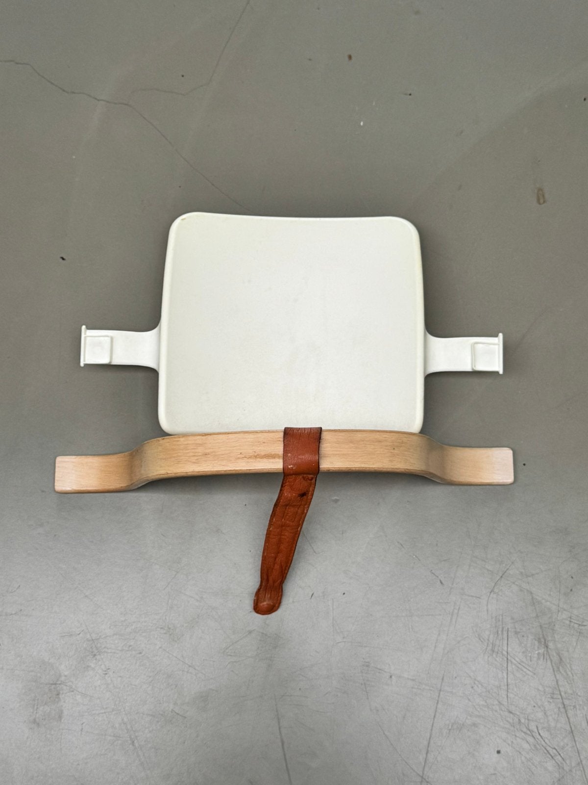 Stokke Tripp Trapp houten beugel met leertje, Ophalen of Verzenden, Zo goed als nieuw, Meegroeistoel