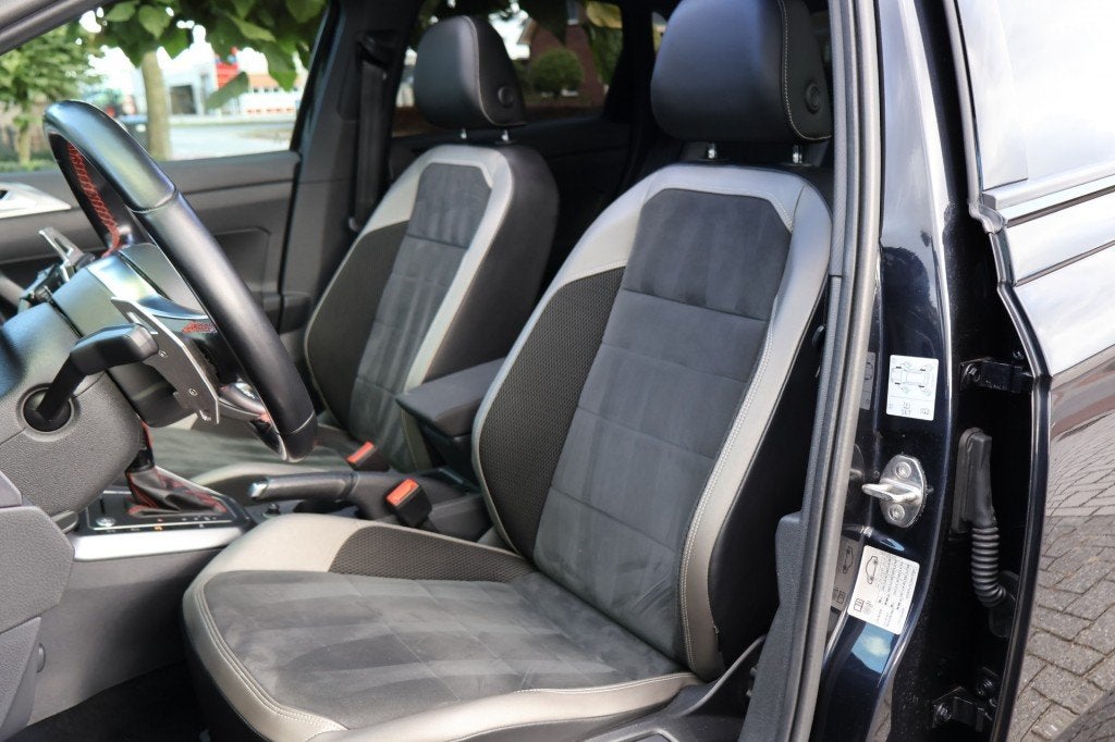 Volkswagen POLO GTI 2.0 TSI (280pk) DSG Pano/LED/Beats/Virtu, Automaat, Euro 6, 4 cilinders, 1984 cc