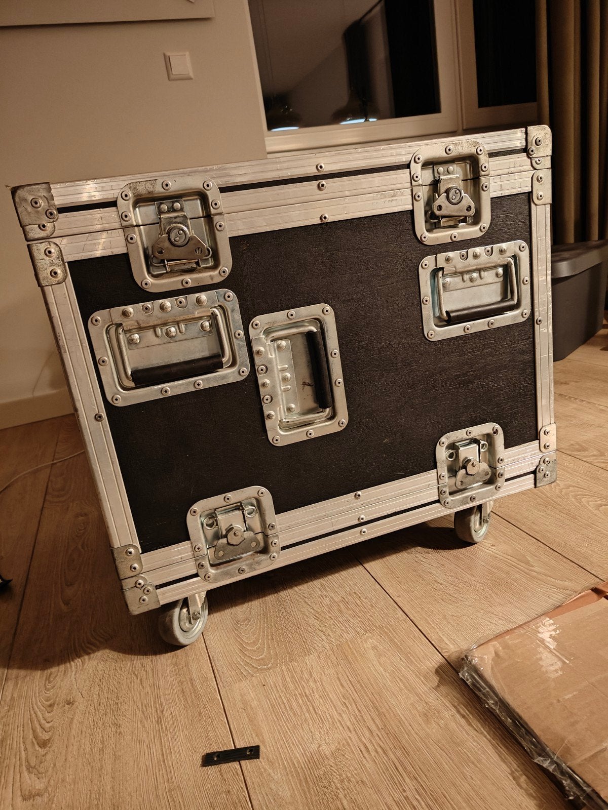 12 HE Flightcase (19 inch)  met wielen en ventilatierooster, Ophalen of Verzenden, Gebruikt, Overige instrumenten, Flightcase