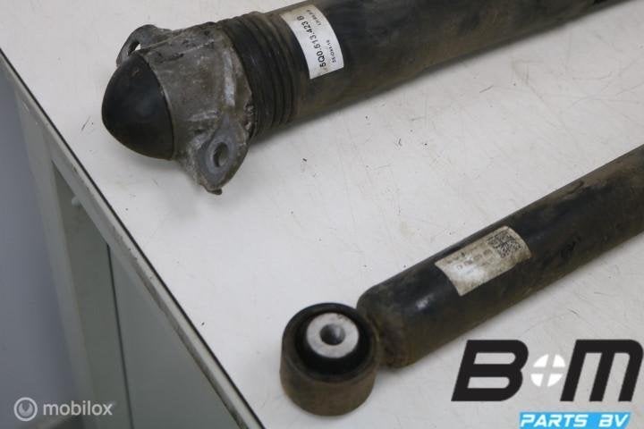 Set schokdempers achterzijde Skoda Octavia 3 5Q0512013KJ, Auto-onderdelen, Gebruikt
