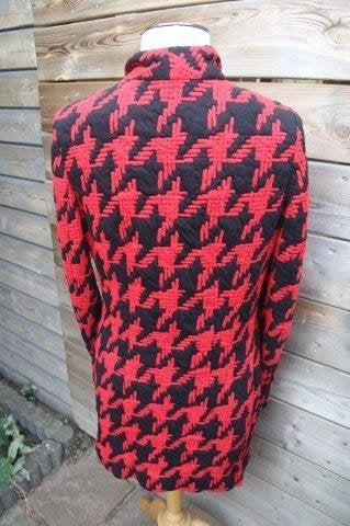 Jas/ Mantel rood/ zwart Moq mt 40 Vaste prijs, Maat 38/40 (M), Moq, Ophalen of Verzenden, Zo goed als nieuw