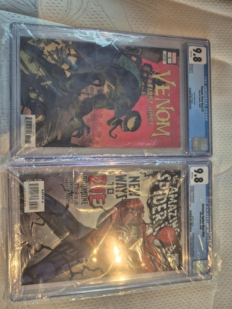 2 CGC 9.8 Comics: Venom & Amazing Spider-Man, Ophalen of Verzenden