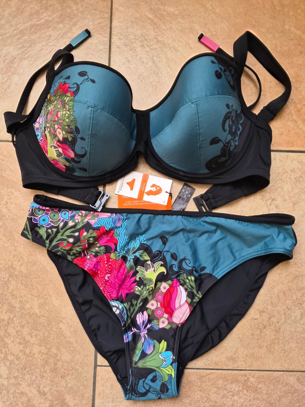 Marlies Dekkers Bikini 75F en XL - Nieuw met kaartje, Kleding | Dames, Badmode en Zwemkleding, Overige kleuren, Marlies Dekkers