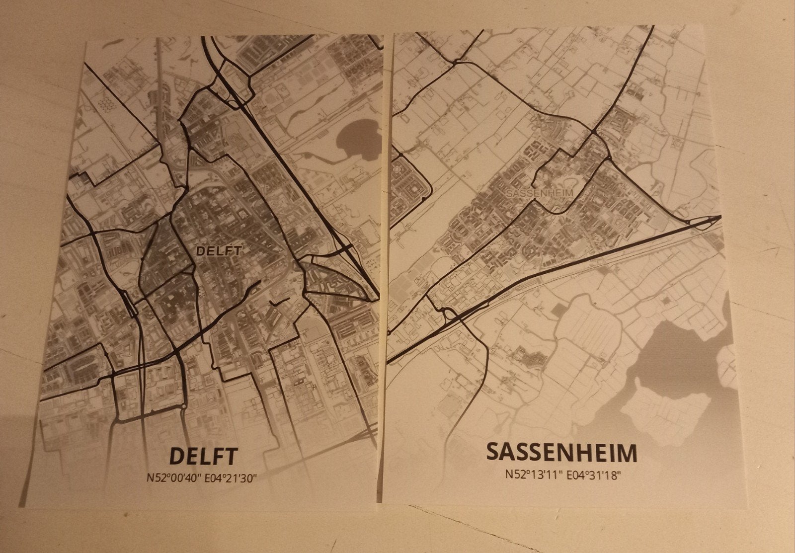 2 foto's van plattegrond Delft en Sassenheim, Ophalen, Rechthoekig Staand, A4 of kleiner, Zo goed als nieuw