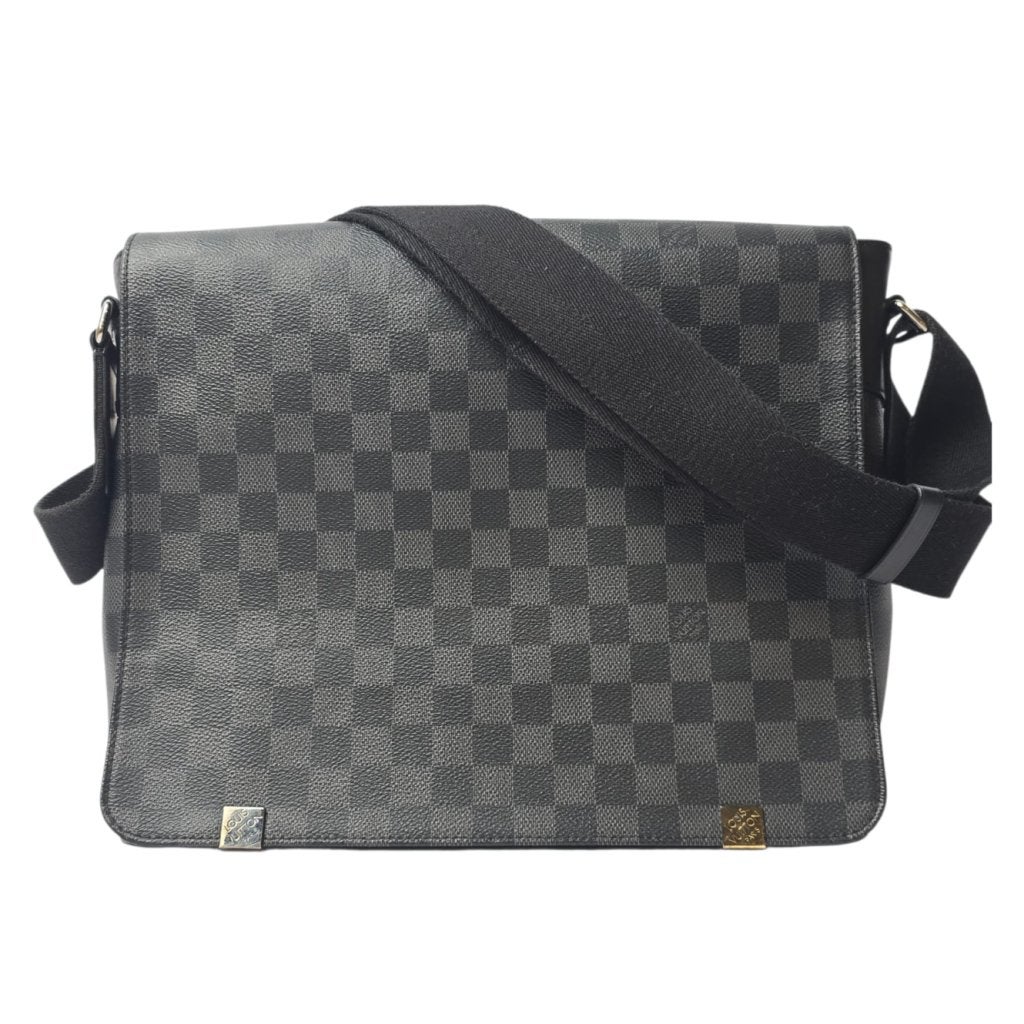 Louis Vuitton District PM Messenger Damier 2019, Sieraden, Tassen en Uiterlijk, Tassen | Schoudertassen, Louis Vuitton, Gebruikt