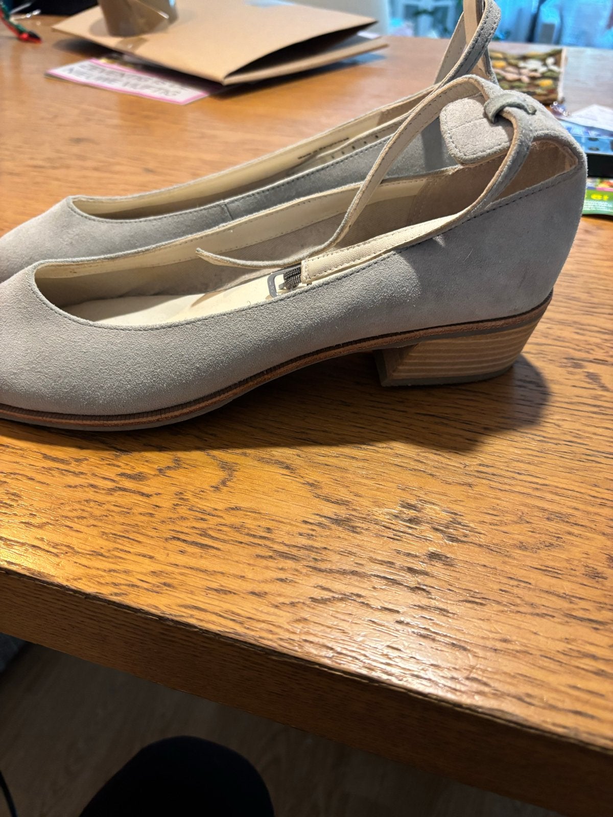 Pier One suède ballerina's met enkelbandje - Maat 38, Beige, Nieuw, Ballerina's, Ophalen of Verzenden