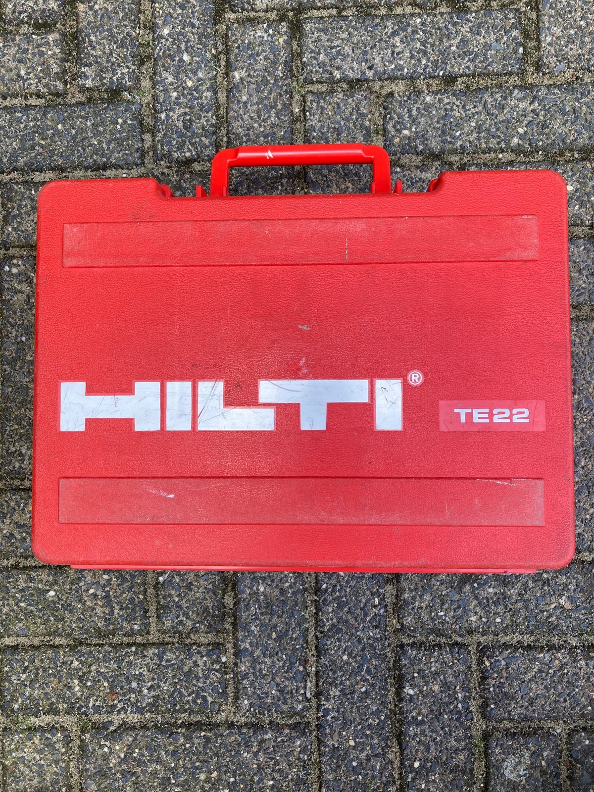 Hilti TE 22 Boorhamer in nieuwstaat met betonboren, Doe-het-zelf en Verbouw, Gereedschap | Boormachines, Ophalen, Boor- en/of Breekhamer
