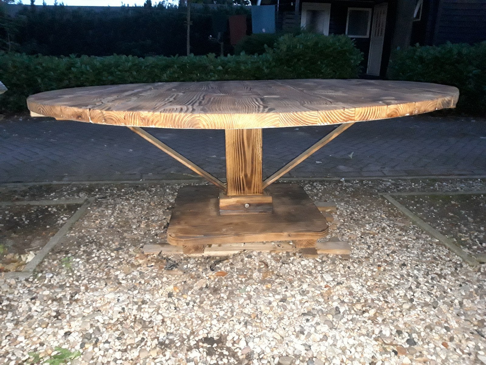 Robuuste ronde houten tafel - Uniek design, Ophalen, Gebruikt, 50 tot 100 cm, 150 tot 200 cm