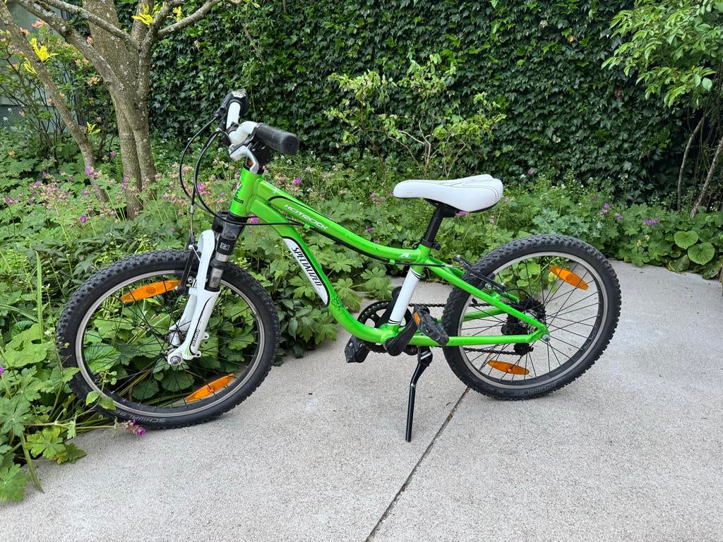 Mountainbike Specialized Hotrock 20 inch, Groen -nette staat, Ophalen, Gebruikt, Velgrem, 20 inch of meer