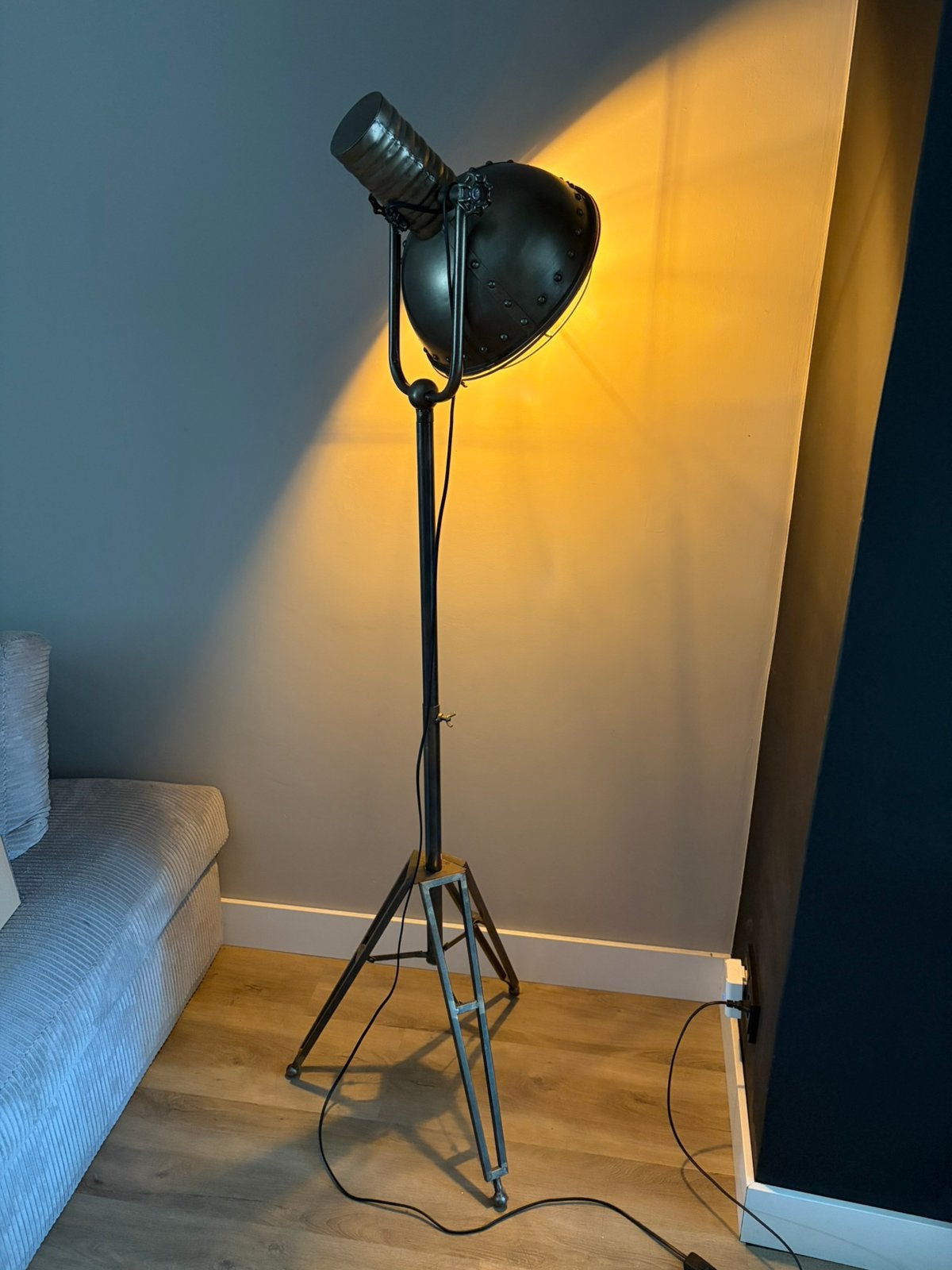 Industriële vloerlamp 165 cm hoog, Ophalen, E27 (groot), Zo goed als nieuw, Metaal