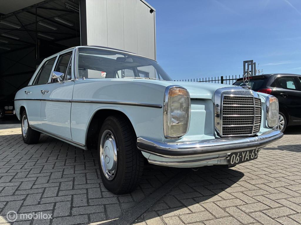 Mercedes W114 250 | Automaat | Open dak | Zeer netjes!, Gebruikt, Overige modellen, 2525 cc, Blauw